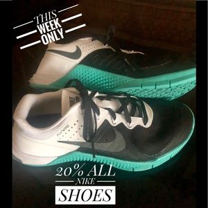 Nike Id Metcom 2 flywire. Nike Nike